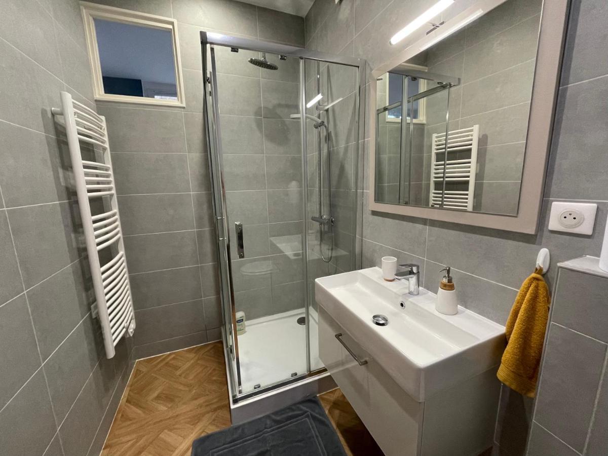 Apartamento Chez Jean-Yves Et Zoe - La Boheme - Au Calme, Tres Propre, Proche Parkings Niort Exterior foto