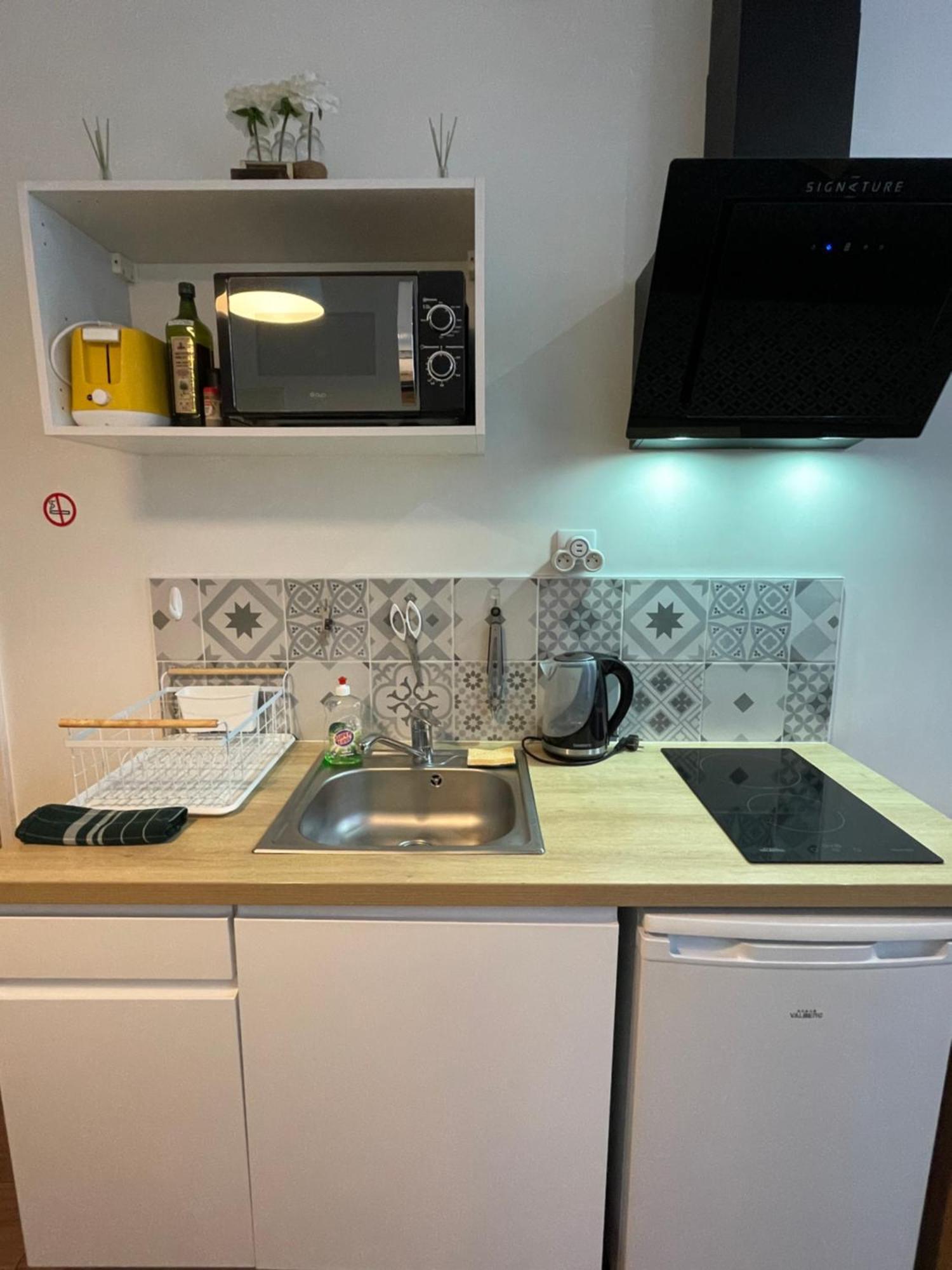 Apartamento Chez Jean-Yves Et Zoe - La Boheme - Au Calme, Tres Propre, Proche Parkings Niort Exterior foto